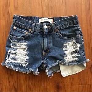 Levi’s Cut Off Shorts